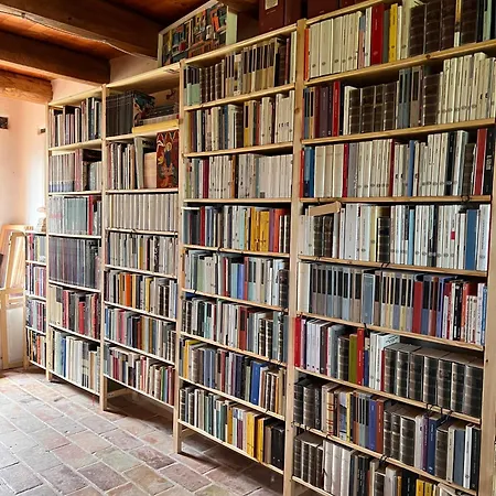 Dom wakacyjny The Bookhouse Bb *